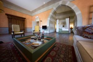 Suite room in Palazzo Castiglioni Luxury Suites
