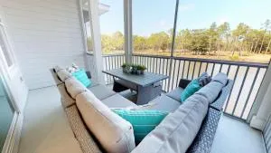 Kara Lake 36 - Freeport