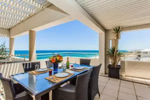 Beach View Apartment in Cottesloe - Cottesloe