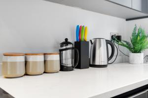 Modern 4 Bedroom House With Parking in Farnham Royal, Slough By 360stays