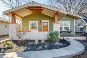 Chic Lawton Home, 5 Mins to Fort Sill! - Walters