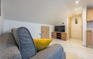 Awesome Apartment In Zadar With 1 Bedrooms And Wifi