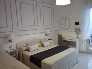 Triple Room with Sea View room in Mini Hotel