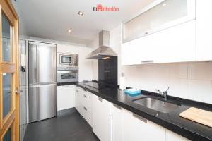 El Anfitrión - Paleobull Castillo