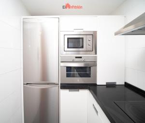 El Anfitrión - Paleobull Castillo