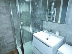 Appartements Residence Les Colverts - Studio pour 2 Personnes 764 : photos des chambres