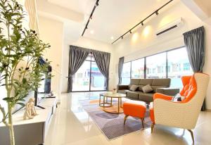 Kuala Selangor Modern Homestay with Pool 20pax