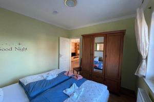 Ferienwohnung OTTOSIN mit Terrasse und Garten