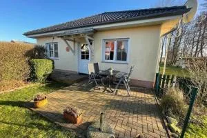 Ferienwohnung OTTOSIN mit Terrasse und Garten - Katschow