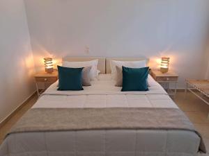 Standard Double Room with Sea View room in Amerisa Suites