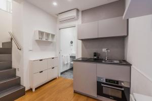 RG8 Independent Apartment