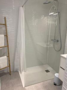 Appartements Splendide Studio Miramar vue mer avec terrasse : photos des chambres