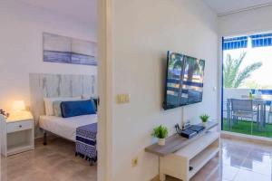 Apartment Pink Calm - Winter by the Sea