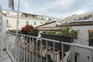 Palazzo Cavarretta - Pinellas Rooms and Apartment