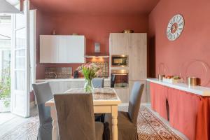 Palazzo Cavarretta - Pinellas Rooms and Apartment