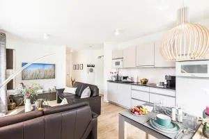 Villa 19 am Schloss Ranzow - Fräulein Ava - 格洛韦