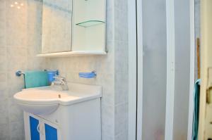 Three-Bedroom Apartment very close to the beach