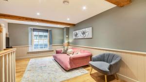Church View Apartment