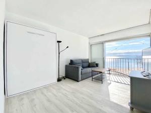 Estudio Frente al Mar en Roses con Vistas