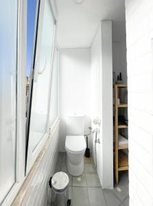 Two-Bedroom Apartment room in Cozy Lisbon Janelas Verdes