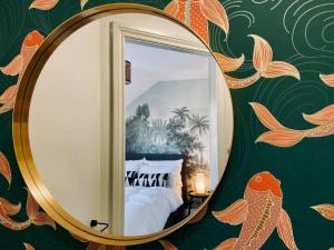 Lovely family house, great links M62, edge of Leeds