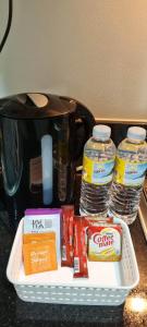 Shore 3 Residences Mall of Asia Pool view Netflix free wifi