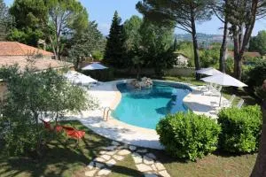 La cigale verte a callian - 法扬斯