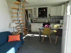 Gîte Pause au jardin piscine chauffée