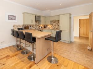 Modern 3 Bedroom with Garden in Reading - Pass the Keys