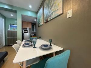 Poolview Family Room Greenbelt Makati