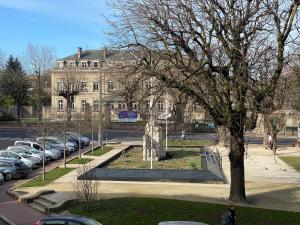 Enzo Hotels Limoges Centre Jourdan by Kyriad Direct : photos des chambres