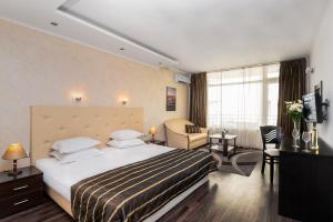 ELPIDA Hotel -Inclusive & Beach Front
