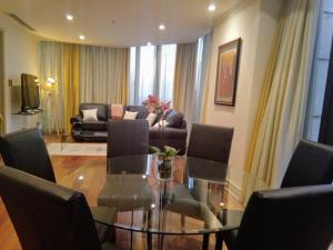 Michelangelo Towers 0801