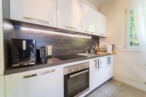 Swiss Blue Residence-Lake View