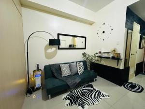 THEOS SUITE1 @TheGrassResidences