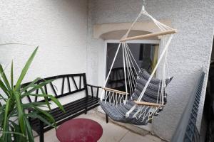 Appartements La Grotte Bourguignonne, Terrasse exterieure : photos des chambres