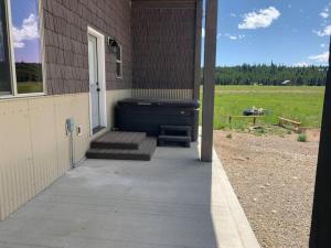 Hot Tub 25 min to Yellowstone