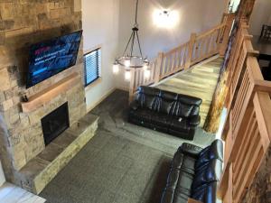 Hot Tub 25 min to Yellowstone