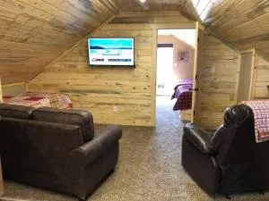 Loft, 25 min to Yellowstone - Rea