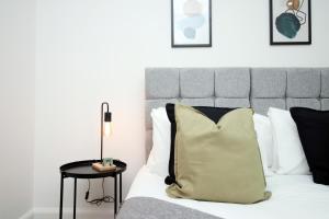 Modern City Apartment , 2-Bed, En-Suite, Central