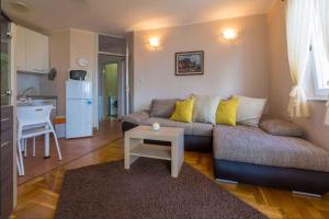 Apartment in Crikvenica 39160