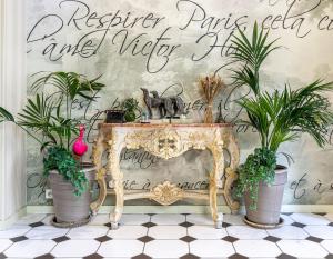 Hotels Hotel Romance Malesherbes by Patrick Hayat : photos des chambres
