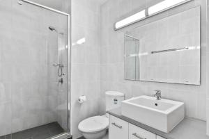 White Crest Apartments