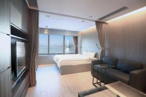 CM+ Hotels and Serviced Apartments