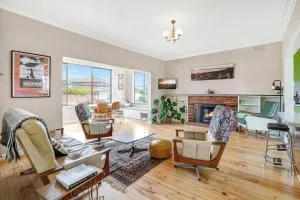 A Wave from it All - Allansford