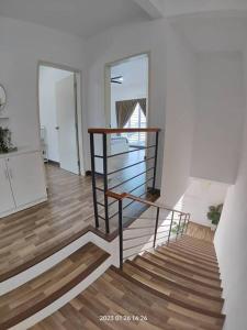 Prima Guest House - Puncak Alam Homestay Mus-lim friendly