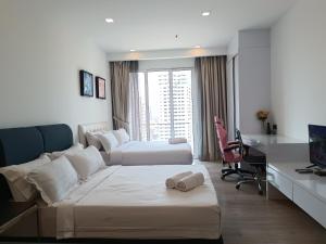 RM020 Bukit Bintang 118 Tower Balcony View