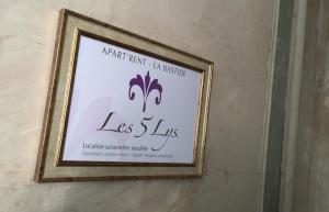 Appartements Apartments Les 5 LYS - Quartier La Bastide : photos des chambres