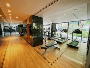 The Deck Condo Studios Patong w pool fitness