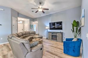 Spacious Navarre Retreat with Fenced-In Yard!